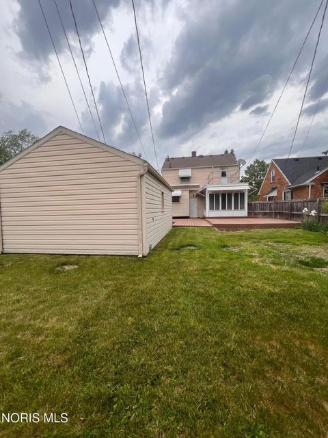 Tiny photo for 2539 Castleton Avenue, Toledo, OH 43613 (MLS # 10007943)