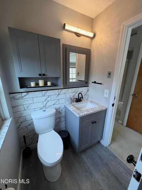 Tiny photo for 2539 Castleton Avenue, Toledo, OH 43613 (MLS # 10007943)