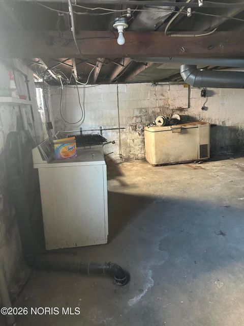 Tiny photo for 204 Laquineo Street, Findlay, OH 45840 (MLS # 10003763)