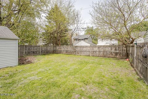 Tiny photo for 2426 Berdan Avenue, Toledo, OH 43613 (MLS # 10007012)