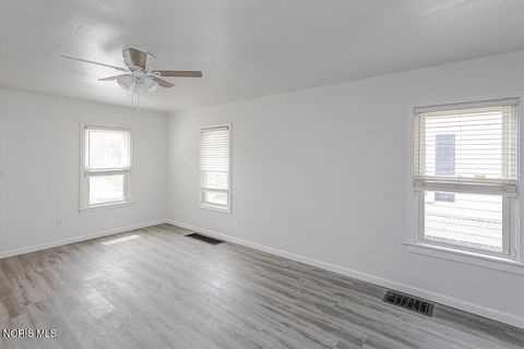 Tiny photo for 2426 Berdan Avenue, Toledo, OH 43613 (MLS # 10007012)