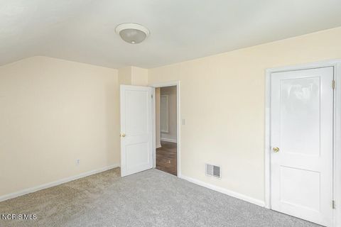 Tiny photo for 2426 Berdan Avenue, Toledo, OH 43613 (MLS # 10007012)