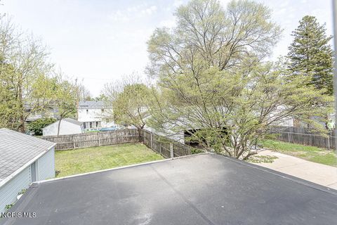 Tiny photo for 2426 Berdan Avenue, Toledo, OH 43613 (MLS # 10007012)