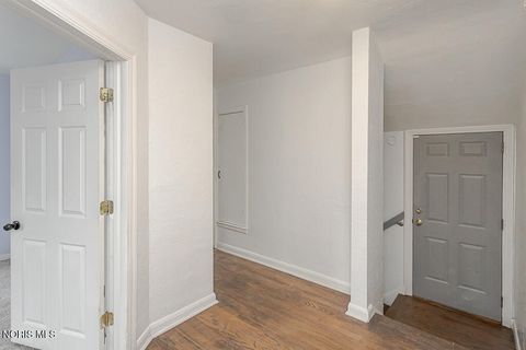 Tiny photo for 2426 Berdan Avenue, Toledo, OH 43613 (MLS # 10007012)