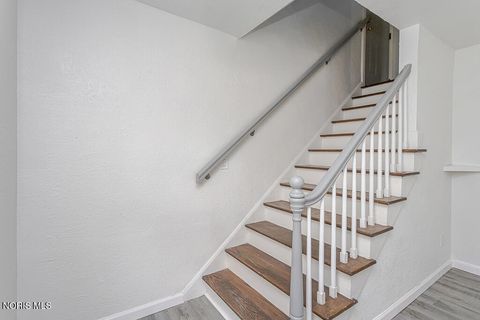 Tiny photo for 2426 Berdan Avenue, Toledo, OH 43613 (MLS # 10007012)