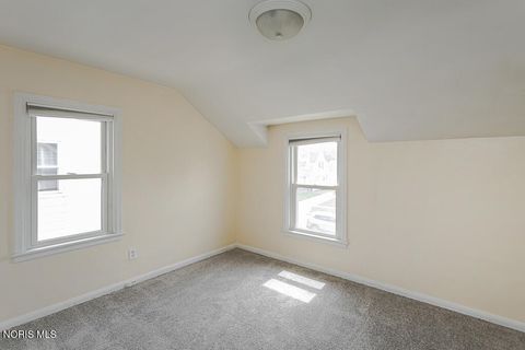 Tiny photo for 2426 Berdan Avenue, Toledo, OH 43613 (MLS # 10007012)