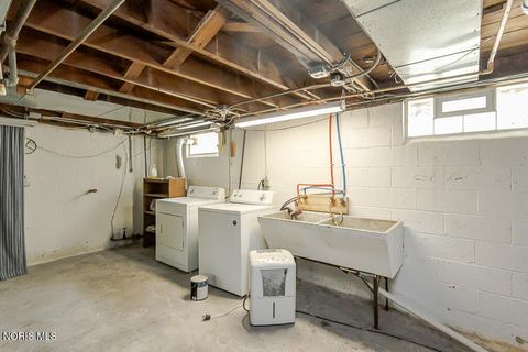 Tiny photo for 2426 Berdan Avenue, Toledo, OH 43613 (MLS # 10007012)