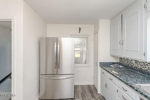 Tiny photo for 2426 Berdan Avenue, Toledo, OH 43613 (MLS # 10007012)