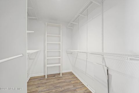 Tiny photo for 4343 W Bancroft Street #4f, Ottawa Hills, OH 43615 (MLS # 10001949)