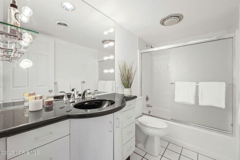 Tiny photo for 4343 W Bancroft Street #4f, Ottawa Hills, OH 43615 (MLS # 10001949)