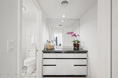 Tiny photo for 4343 W Bancroft Street #4f, Ottawa Hills, OH 43615 (MLS # 10001949)