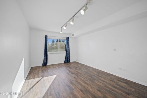 Tiny photo for 4343 W Bancroft Street #4f, Ottawa Hills, OH 43615 (MLS # 10001949)