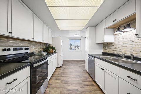 Tiny photo for 4343 W Bancroft Street #4f, Ottawa Hills, OH 43615 (MLS # 10001949)