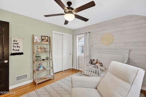 Tiny photo for 4363 Beverly Drive, Toledo, OH 43614 (MLS # 10004722)