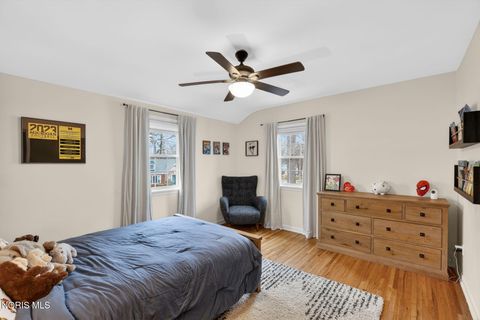 Tiny photo for 4363 Beverly Drive, Toledo, OH 43614 (MLS # 10004722)