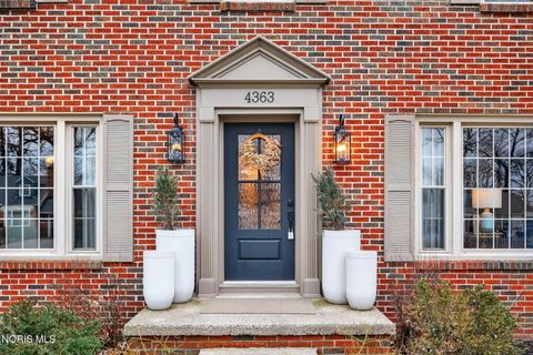 Tiny photo for 4363 Beverly Drive, Toledo, OH 43614 (MLS # 10004722)