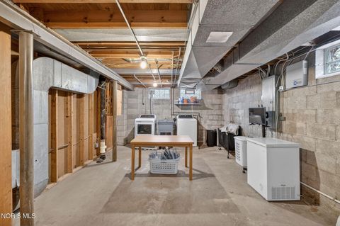 Tiny photo for 4363 Beverly Drive, Toledo, OH 43614 (MLS # 10004722)