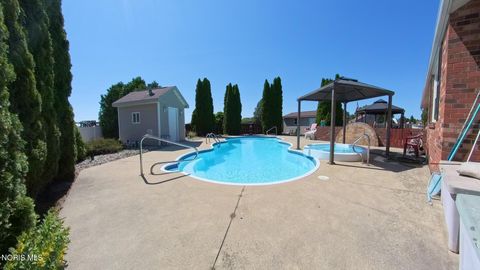 Tiny photo for 355 Wolf Creek Court, Northwood, OH 43619 (MLS # 10008373)