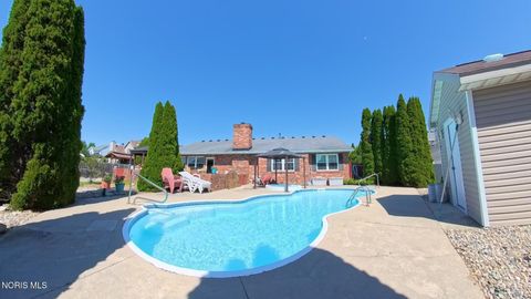 Tiny photo for 355 Wolf Creek Court, Northwood, OH 43619 (MLS # 10008373)