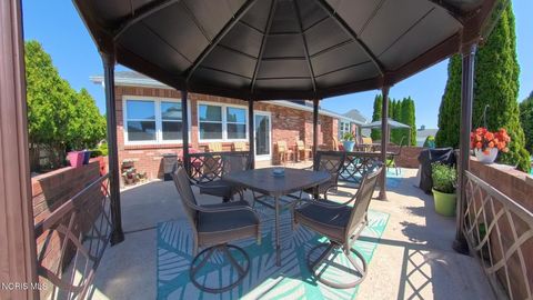Tiny photo for 355 Wolf Creek Court, Northwood, OH 43619 (MLS # 10008373)