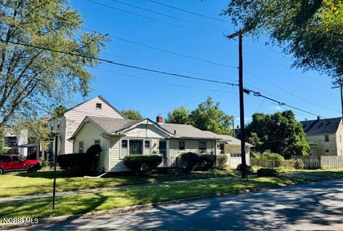 Tiny photo for 2061 Berdan Avenue, Toledo, OH 43613 (MLS # 10014283)