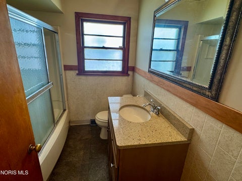 Tiny photo for 2061 Berdan Avenue, Toledo, OH 43613 (MLS # 10014283)