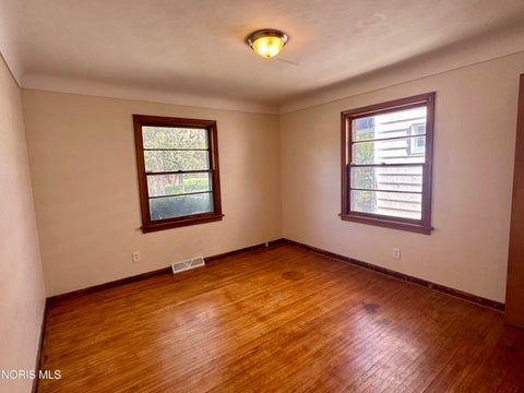 Tiny photo for 2061 Berdan Avenue, Toledo, OH 43613 (MLS # 10014283)