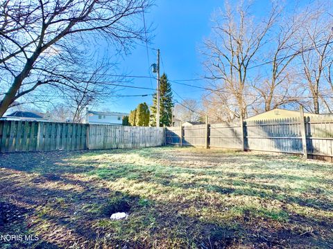 Tiny photo for 5307 Clover Lane, Toledo, OH 43623 (MLS # 10004324)