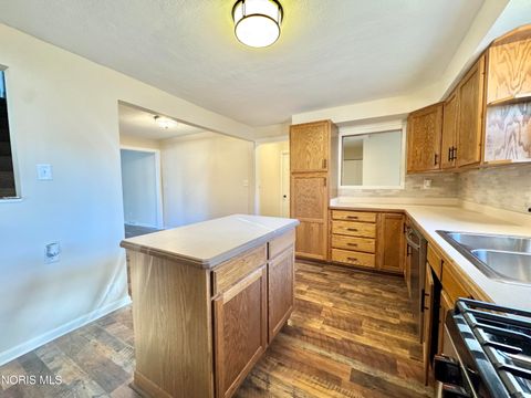 Tiny photo for 5307 Clover Lane, Toledo, OH 43623 (MLS # 10004324)