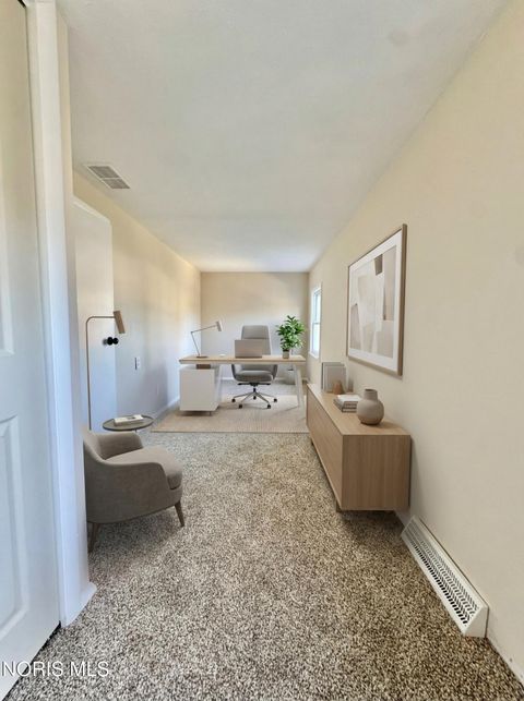 Tiny photo for 5307 Clover Lane, Toledo, OH 43623 (MLS # 10004324)