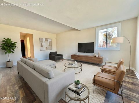 Tiny photo for 5307 Clover Lane, Toledo, OH 43623 (MLS # 10004324)