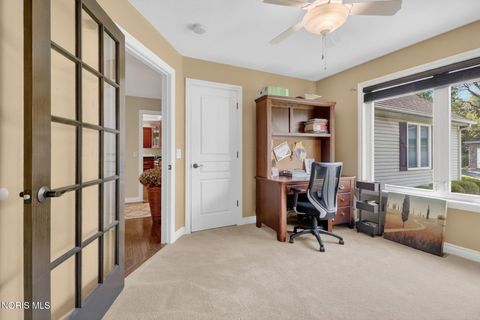 Tiny photo for 2840 N Mccord Road, Toledo, OH 43615 (MLS # 10007632)