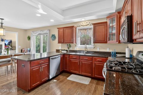 Tiny photo for 2840 N Mccord Road, Toledo, OH 43615 (MLS # 10007632)