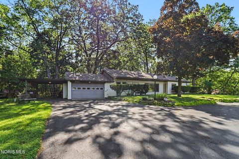 Tiny photo for 6060 Cross Trails Road, Sylvania, OH 43560 (MLS # 10008284)