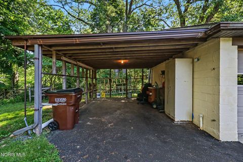 Tiny photo for 6060 Cross Trails Road, Sylvania, OH 43560 (MLS # 10008284)