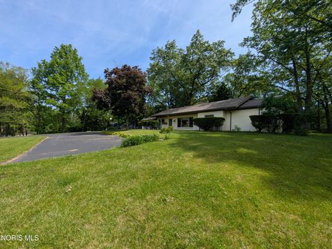Tiny photo for 6060 Cross Trails Road, Sylvania, OH 43560 (MLS # 10008284)