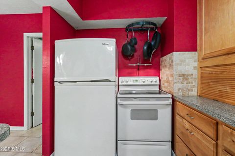 Tiny photo for 6060 Cross Trails Road, Sylvania, OH 43560 (MLS # 10008284)