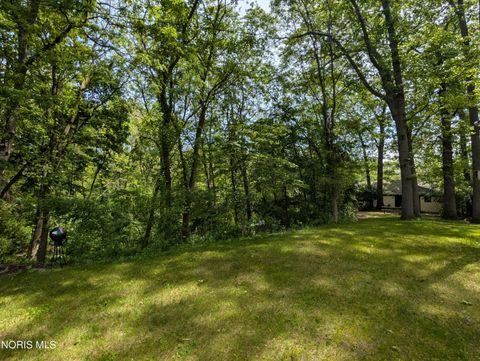Tiny photo for 6060 Cross Trails Road, Sylvania, OH 43560 (MLS # 10008284)
