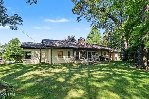 Tiny photo for 6060 Cross Trails Road, Sylvania, OH 43560 (MLS # 10008284)