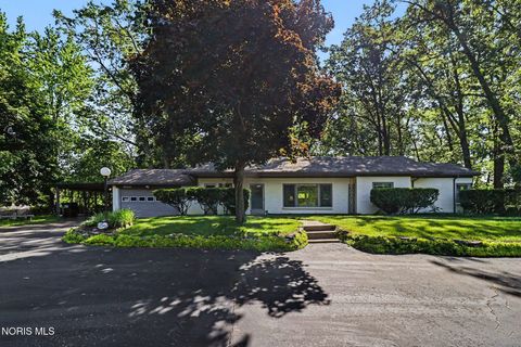 Tiny photo for 6060 Cross Trails Road, Sylvania, OH 43560 (MLS # 10008284)