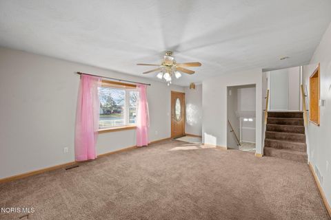 Tiny photo for 7426 Starcrest Road, Perrysburg, OH 43551 (MLS # 10004574)