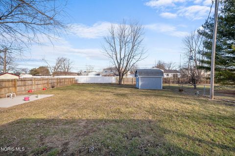 Tiny photo for 7426 Starcrest Road, Perrysburg, OH 43551 (MLS # 10004574)