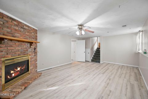 Tiny photo for 7426 Starcrest Road, Perrysburg, OH 43551 (MLS # 10004574)