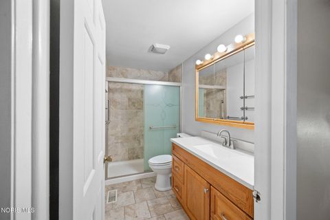 Tiny photo for 7426 Starcrest Road, Perrysburg, OH 43551 (MLS # 10004574)