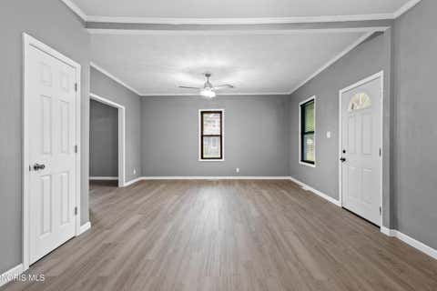 Tiny photo for 2 W Park Street, Toledo, OH 43608 (MLS # 10011562)