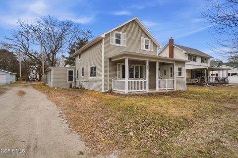 Photo of 217 N East Street, Bradner, OH 43406 (MLS # 10004744)