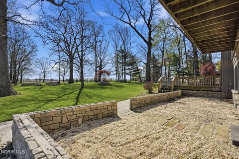 Tiny photo for 16620 Mitchell Road, Bowling Green, OH 43402 (MLS # 10007064)