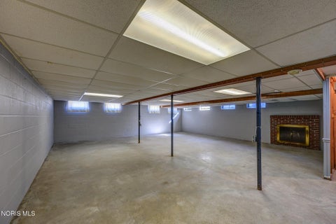 Tiny photo for 206 Meadow Lane, Walbridge, OH 43465 (MLS # 10013651)