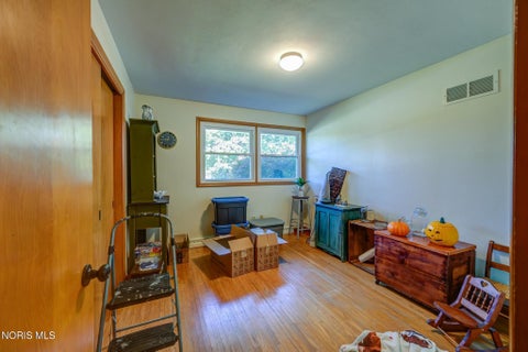 Tiny photo for 206 Meadow Lane, Walbridge, OH 43465 (MLS # 10013651)