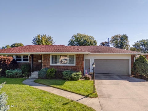 Tiny photo for 206 Meadow Lane, Walbridge, OH 43465 (MLS # 10013651)